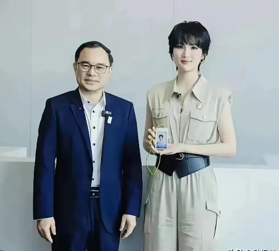 阿维塔迎来特殊新成员!姚安娜入职,董事长亲自带岗显重视