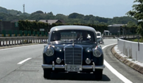 奔驰 GLC 纯电版将拥有更时尚的造型,以及空悬和后轮转向 ▲奔驰 Pontons 1956 年款