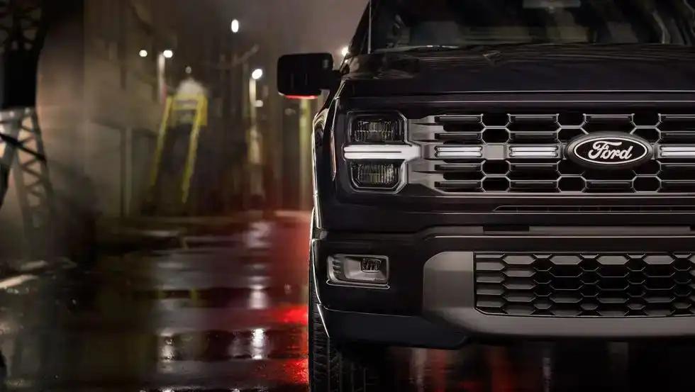美系大V8,福特F-150Lobo亮相,能越野能竞速!