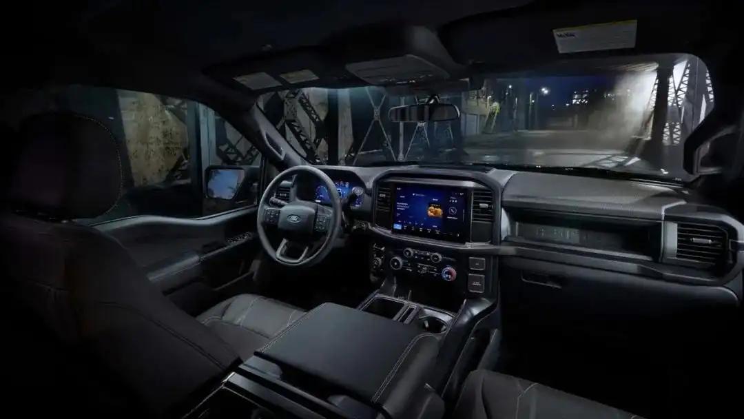 美系大V8,福特F-150Lobo亮相,能越野能竞速!