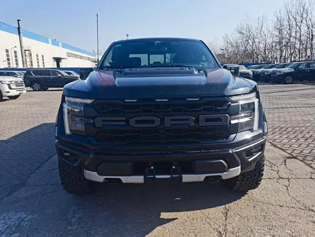 美系大V8,福特F-150Lobo亮相,能越野能竞速!
