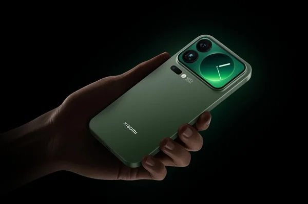 小米第一次推出Pro Max机型就卖爆 卢伟冰：需求远超预期 低估了