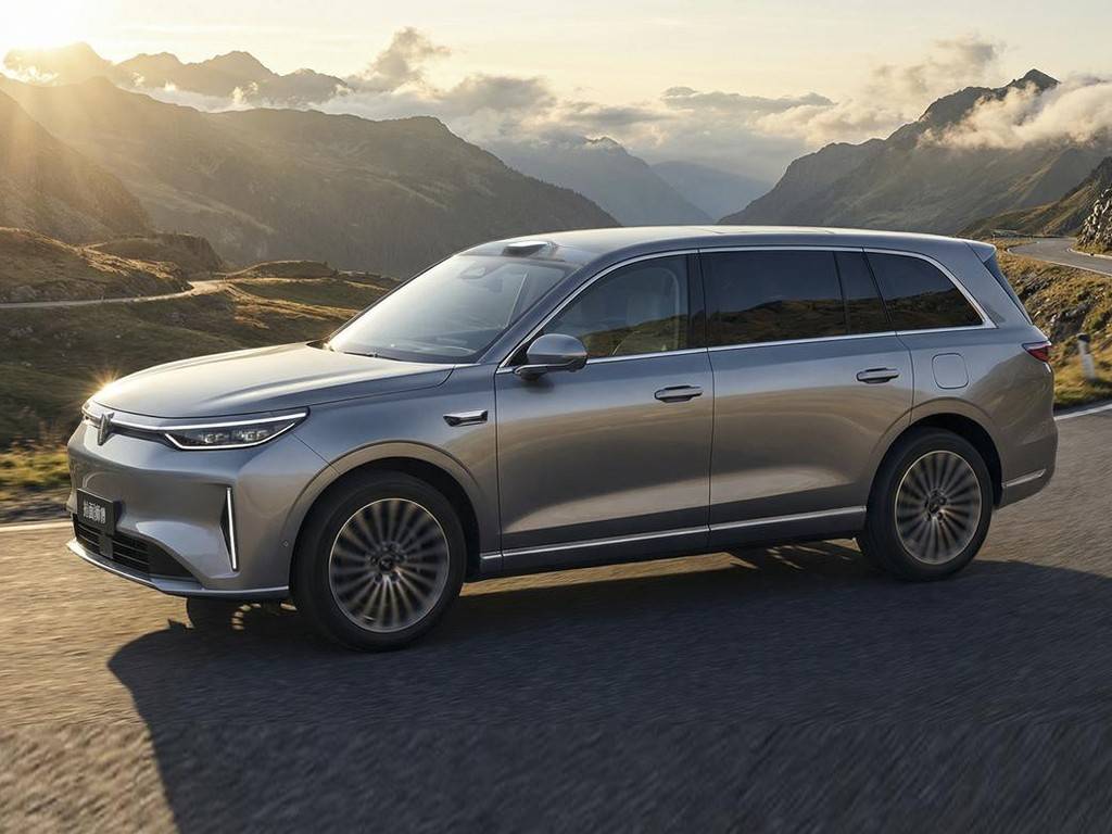 长城魏牌全尺寸SUV来了!命名V9X,归元平台打造,要卖40万起步?