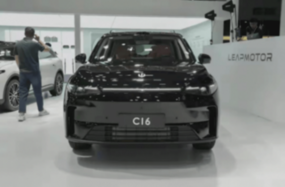 零跑汽车1月售32059台,同比涨近三成,环比下滑近半