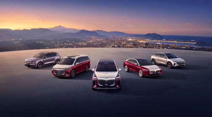 三王一炸?岚图2026年新车规划曝光!泰山X8/FE/珠峰领衔