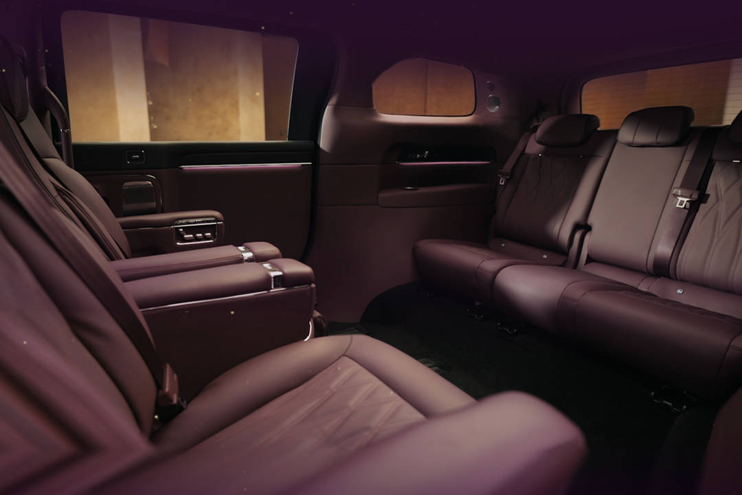 智界V9内饰官图发布 提供可旋转双零重力座椅