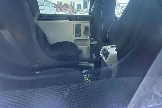 智界V9内饰曝光,余承东和赵长江的力作