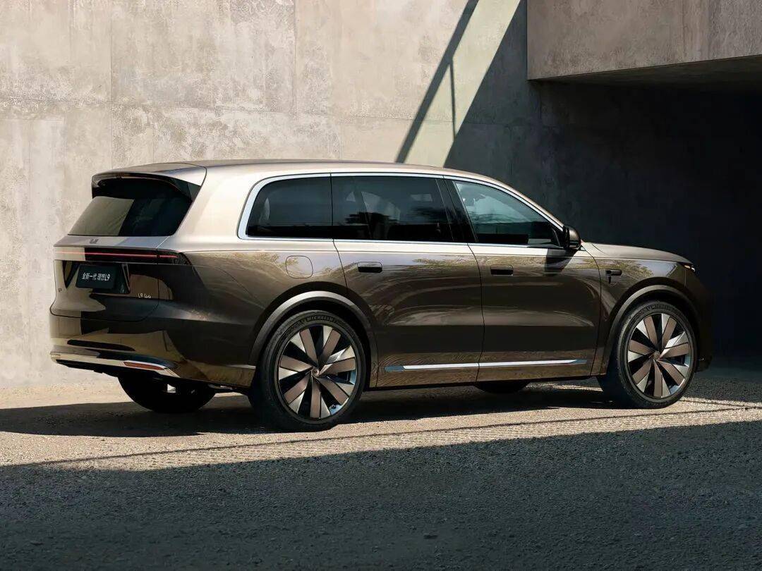 全新理想L9外观官宣!终极版售价55.98万元