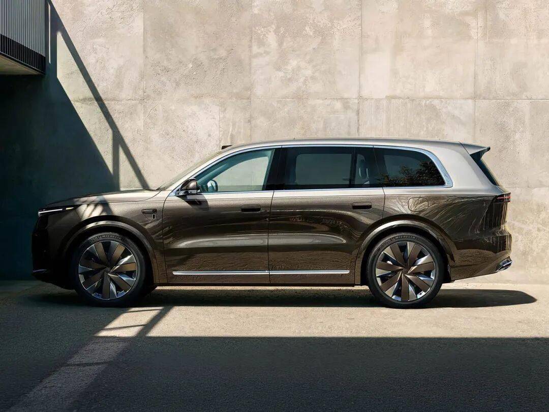 全新理想L9外观官宣!终极版售价55.98万元