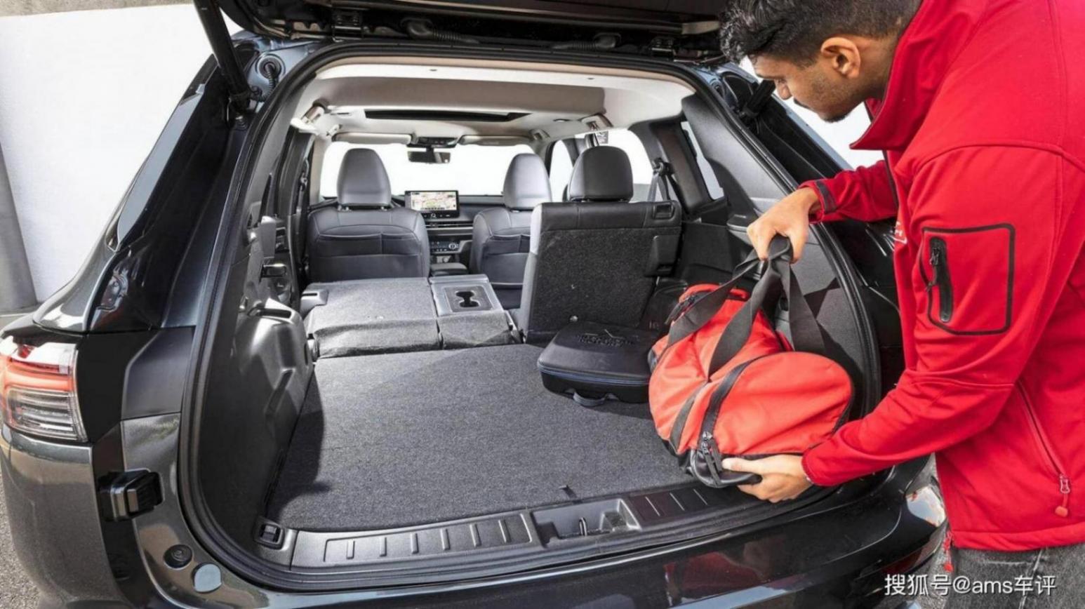 三款插混SUV“硬刚”,最强的竟然不是老牌选手