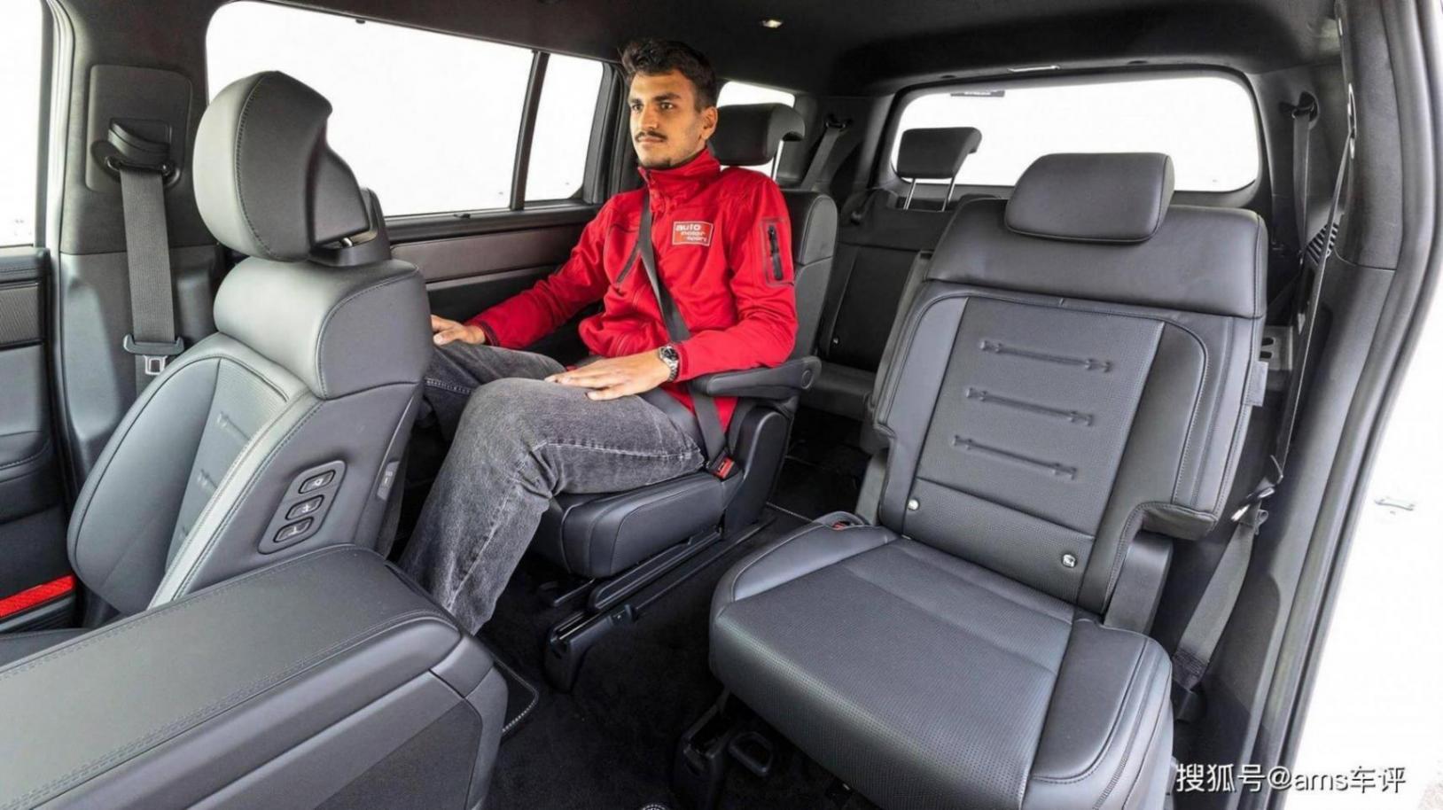 三款插混SUV“硬刚”,最强的竟然不是老牌选手